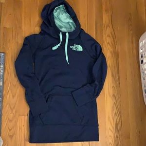 THE NORTH FACE Sweatshirt